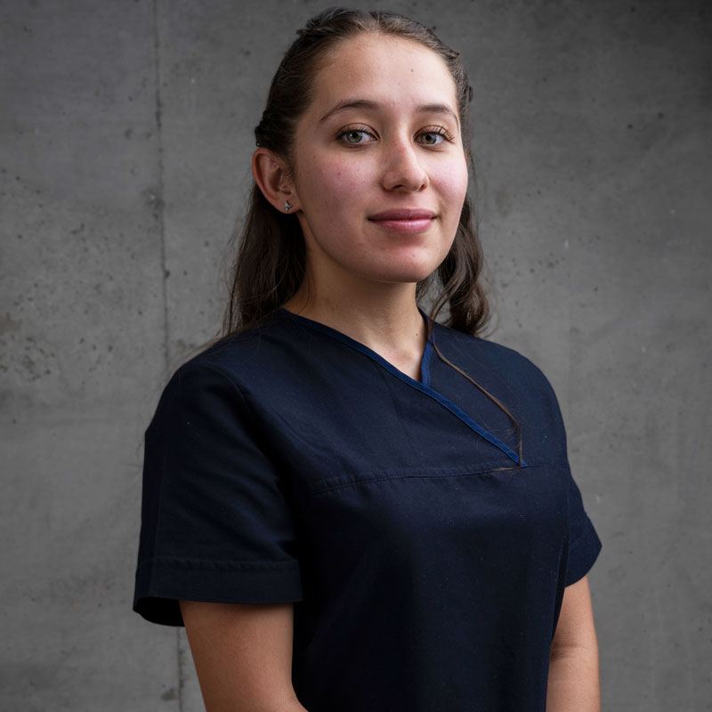 Fisioterapeuta Paulina Torres · Equipo Clínica Holfer Medicina del Deporte